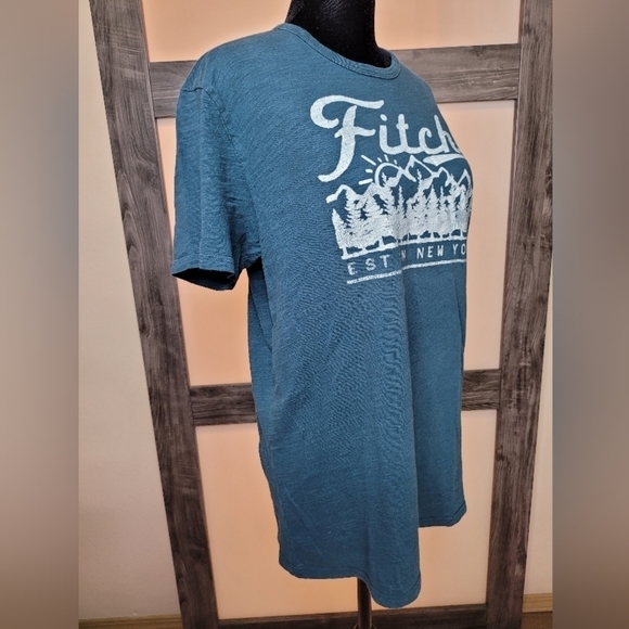 Abercrombie and Fitch Tee - Picture 3 of 8
